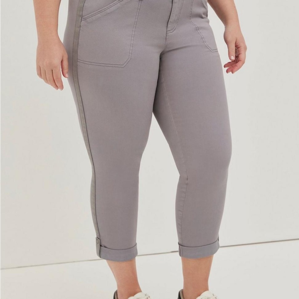 Torrid Gray Aviator Cropped Twill Pants - Picture 3 of 5